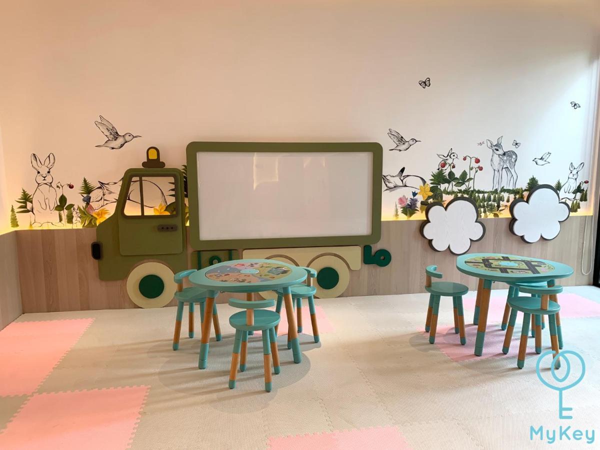 Scarletz Suites By Mykey Kuala Lumpur Exterior foto A classroom at MyKey